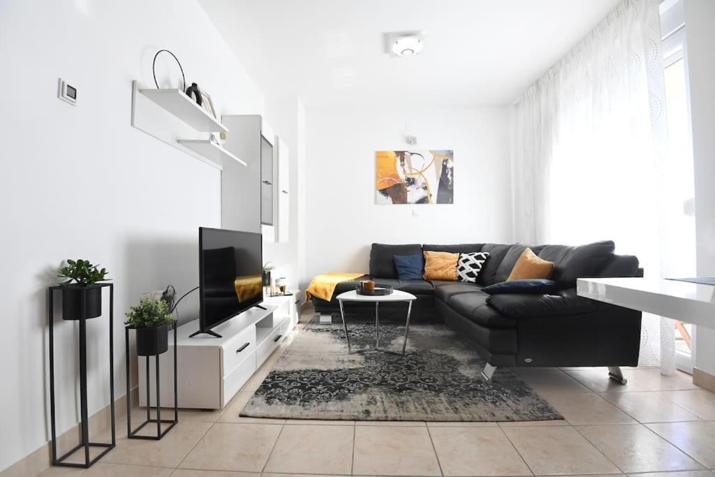 Family Apartment Manuela Zadar Exteriör bild